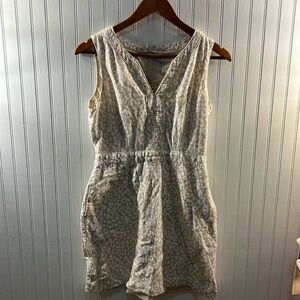 Banana Republic tan/white leopard dress with pockets